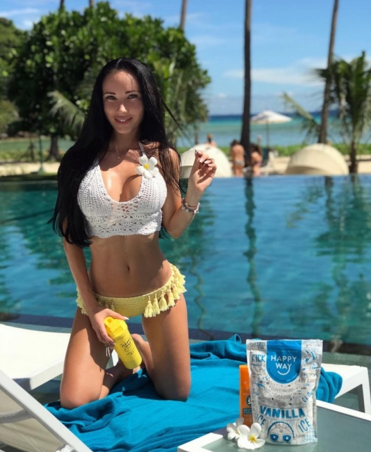 Нина Сереброва на снимках из Instagram